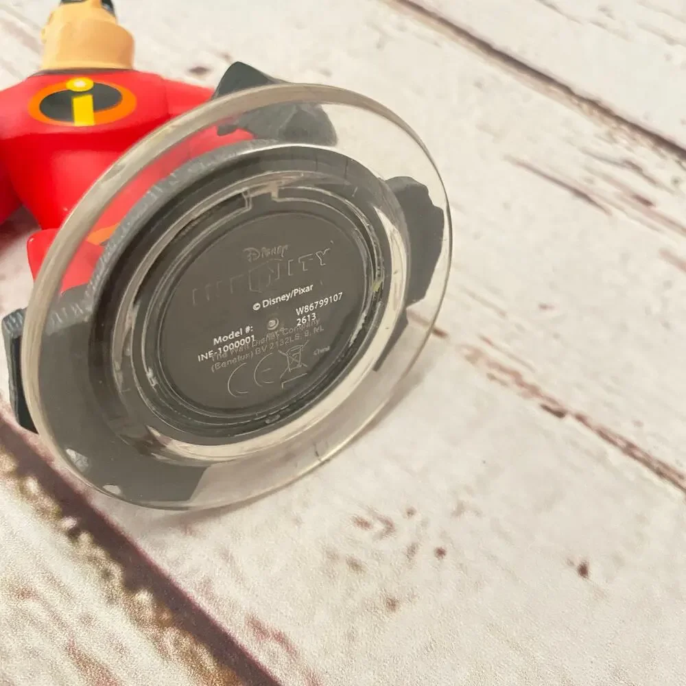 DISNEY INFINITY Mr Incredible The Incredibles Figure Toy Accessory